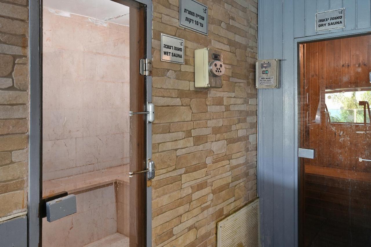 Nofim Suites Tiberias Bagian luar foto