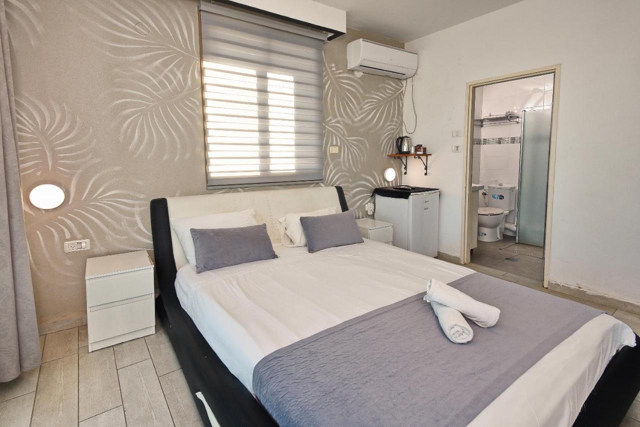 Nofim Suites Tiberias Bagian luar foto