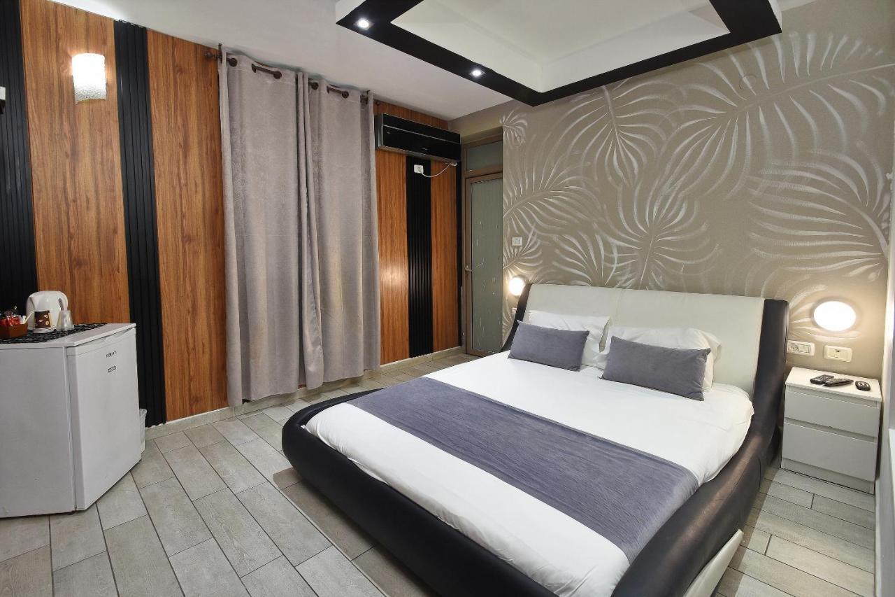 Nofim Suites Tiberias Bagian luar foto