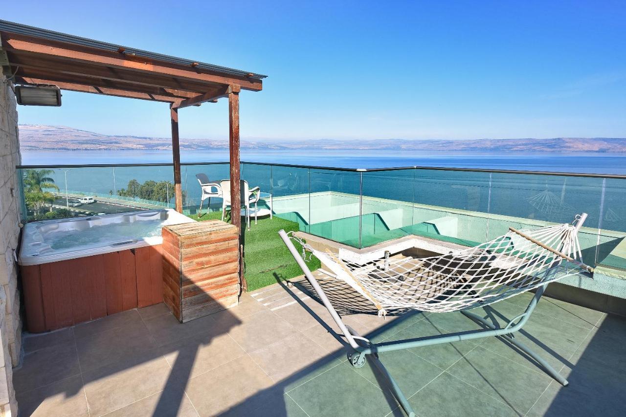 Nofim Suites Tiberias Bagian luar foto