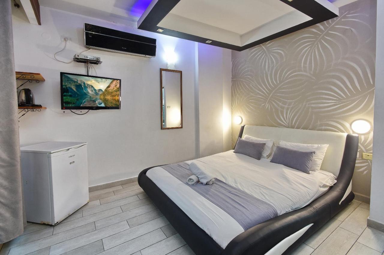 Nofim Suites Tiberias Bagian luar foto