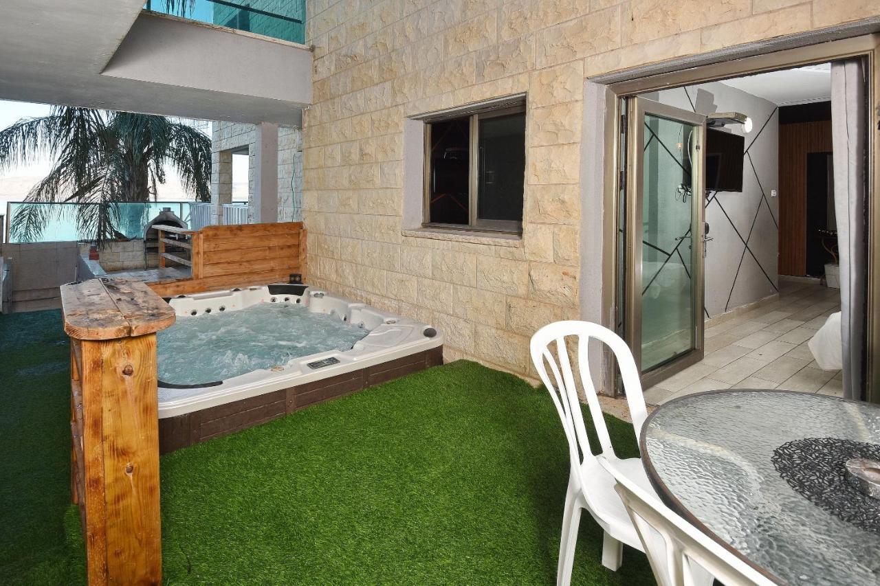 Nofim Suites Tiberias Bagian luar foto