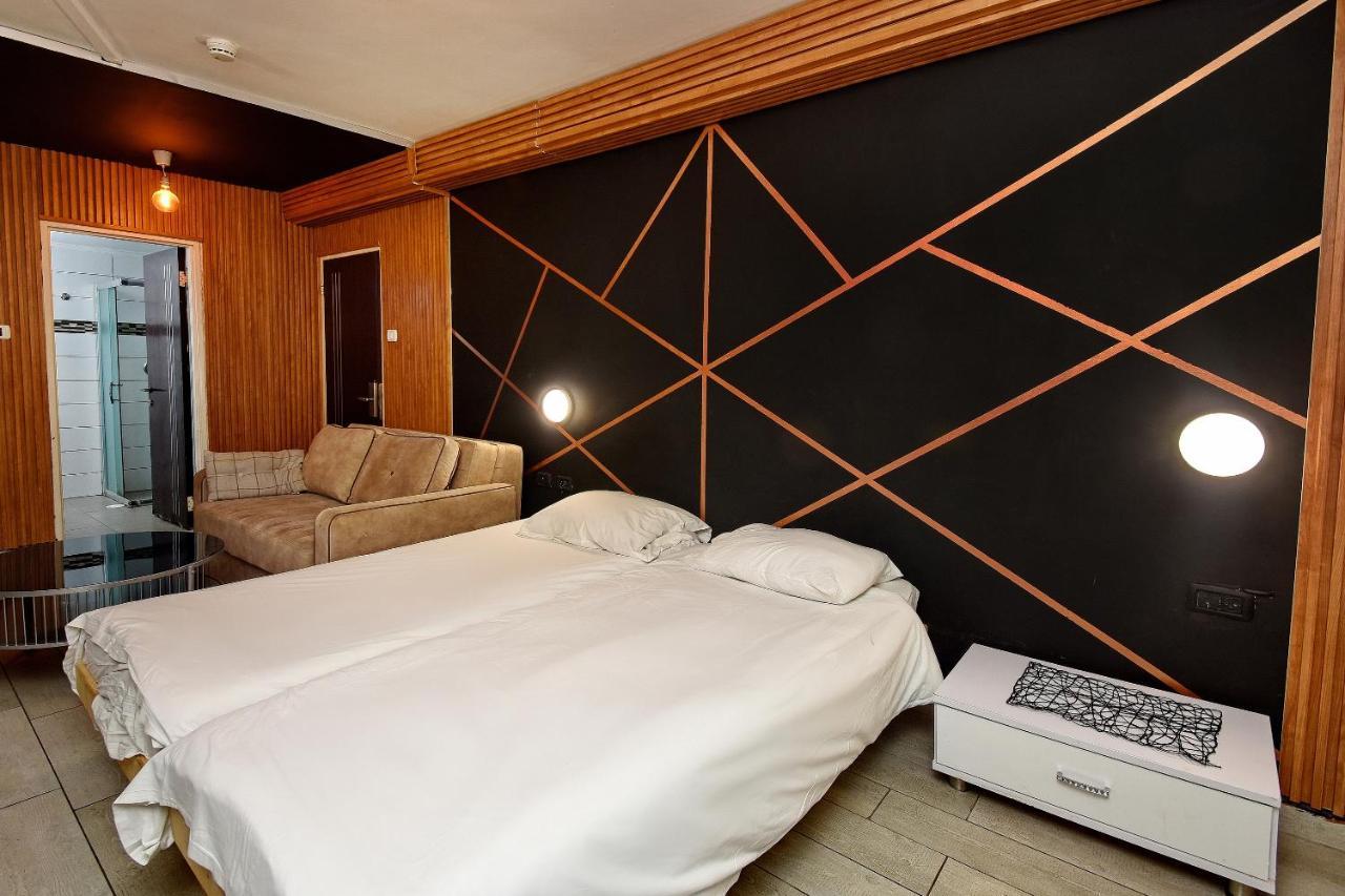 Nofim Suites Tiberias Bagian luar foto