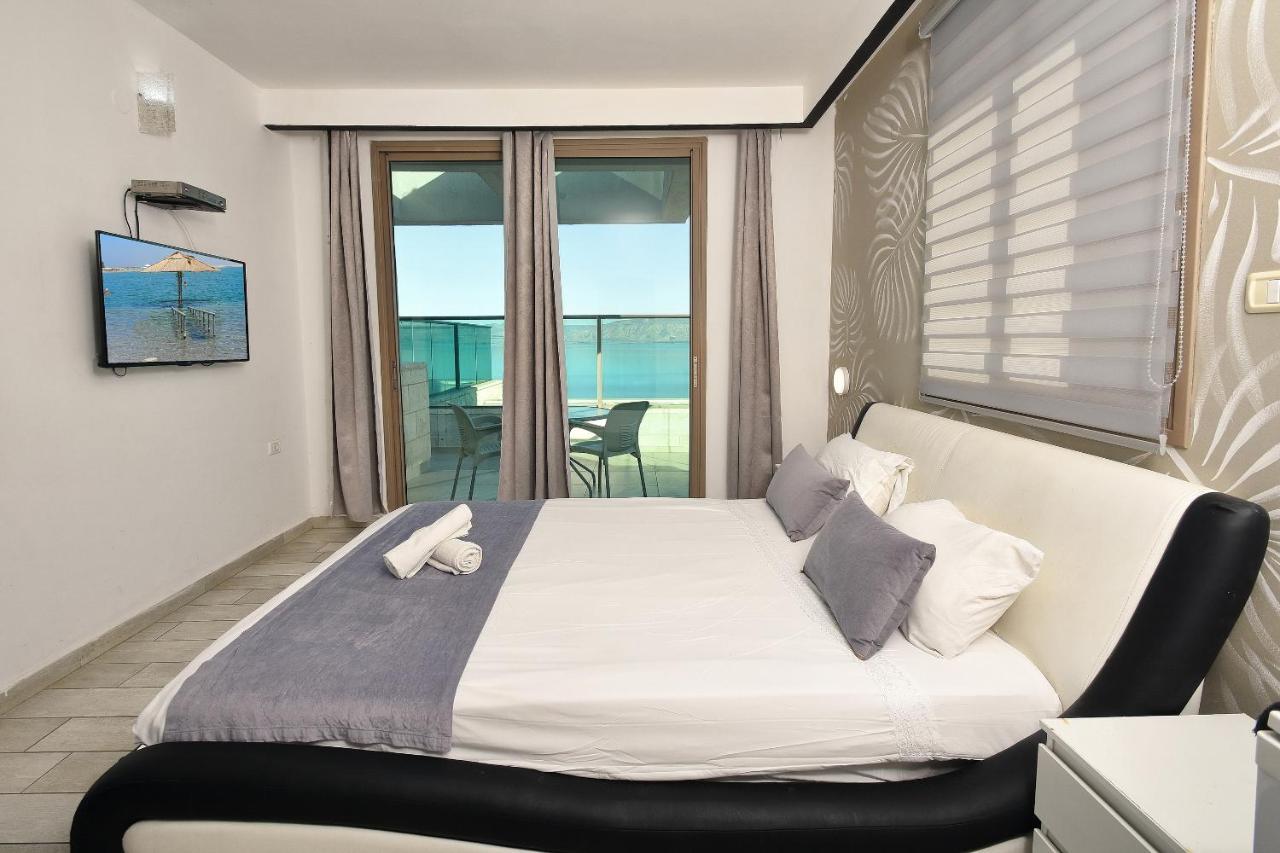 Nofim Suites Tiberias Bagian luar foto