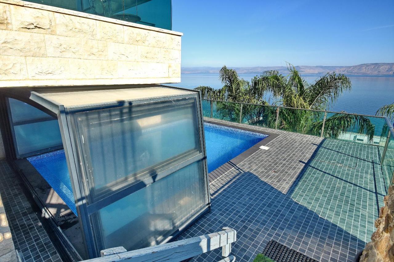 Nofim Suites Tiberias Bagian luar foto